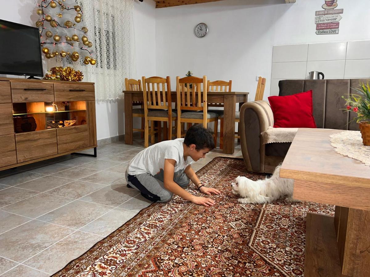 Laf Guest House Kolasin Bagian luar foto